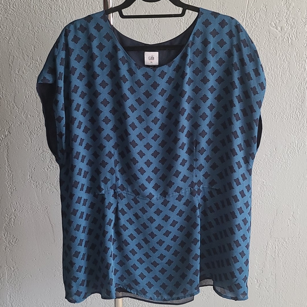 CAbi  Foulard Tunic Top Style 3274